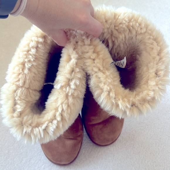 Ugg Classic Tall Chestnut Boots - Picture 9 of 9